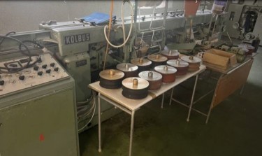 Head and tail banding machine